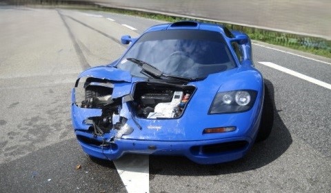 photo of 1998 blue mclaren f1 